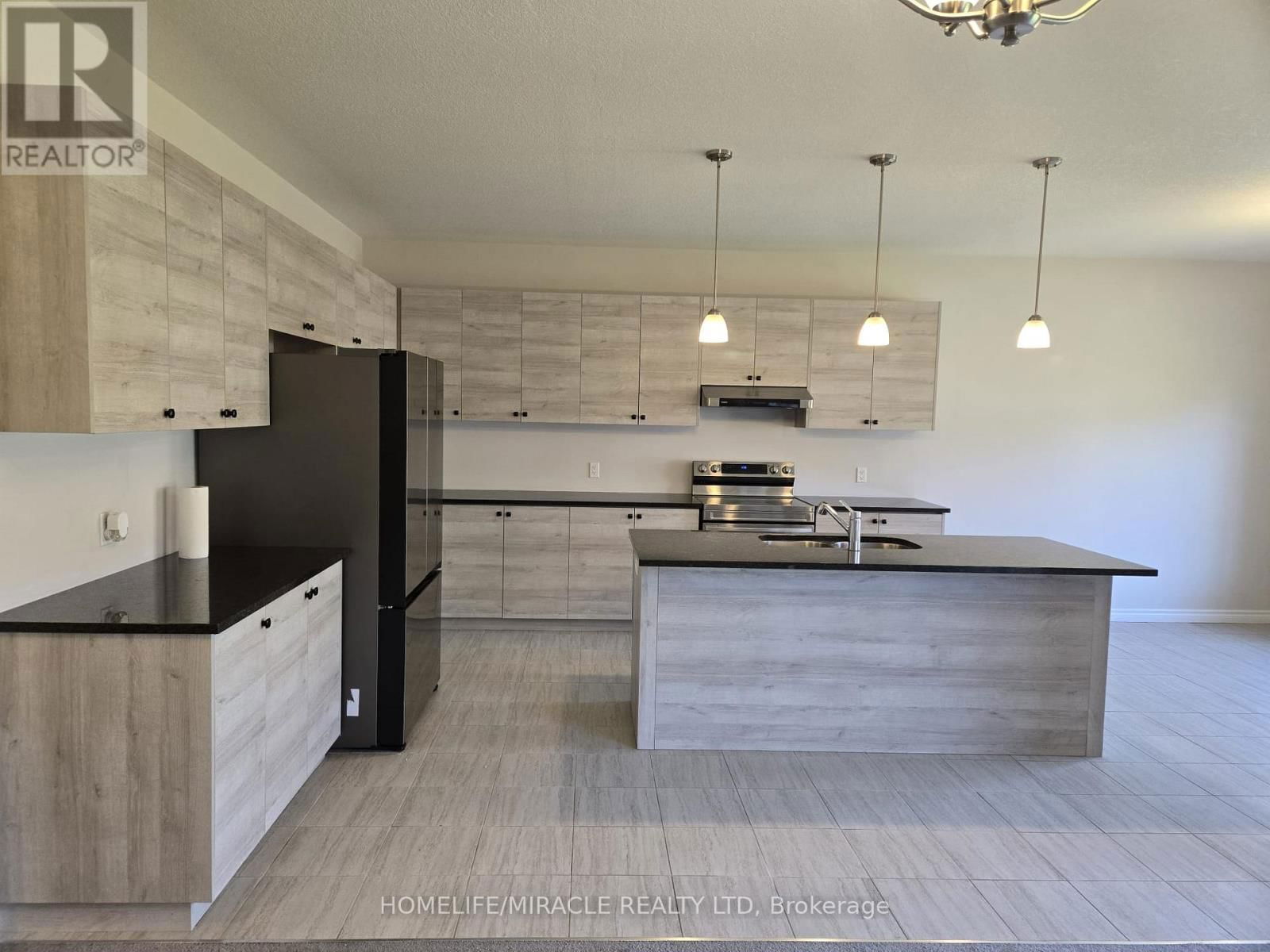 24 SASS CRESCENT Image 11