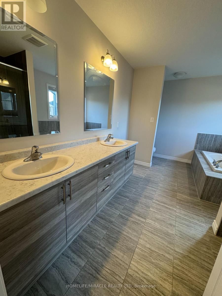 24 SASS CRESCENT Image 15