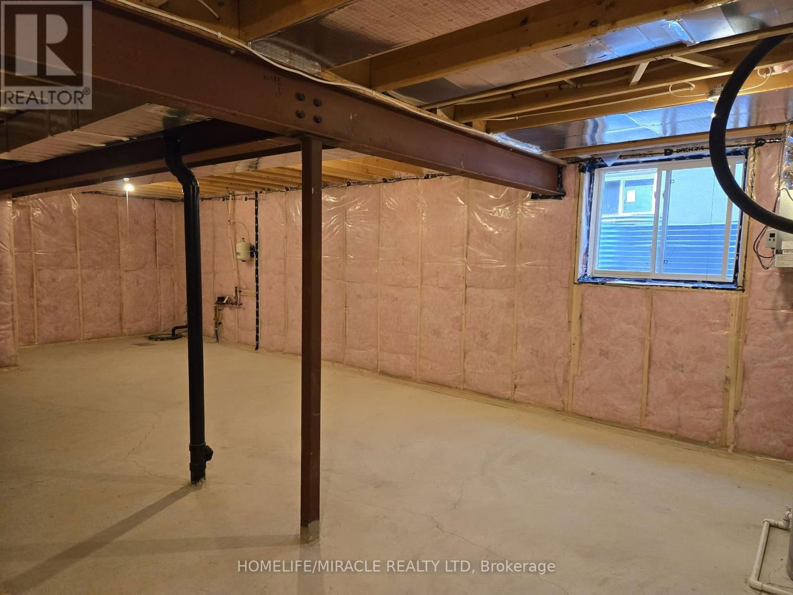 24 SASS CRESCENT Image 28