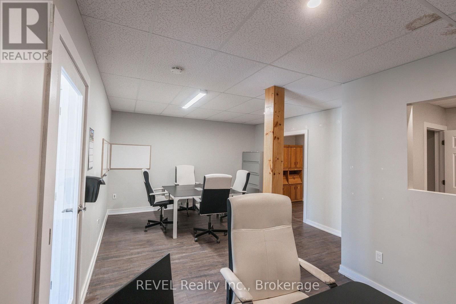 782 CANBORO ROAD Image 15