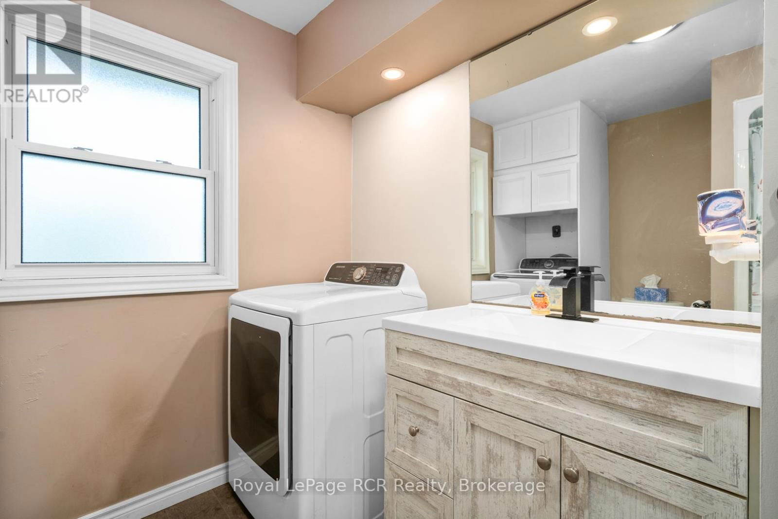 170 7TH STREET Image 19