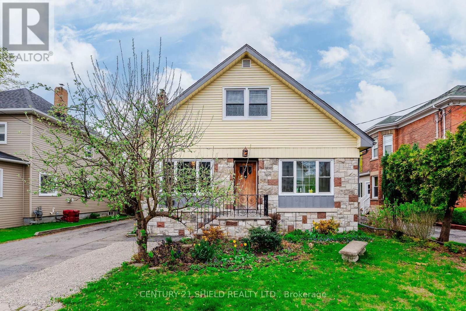 114 GLOUCESTER STREET NORTH Image 2
