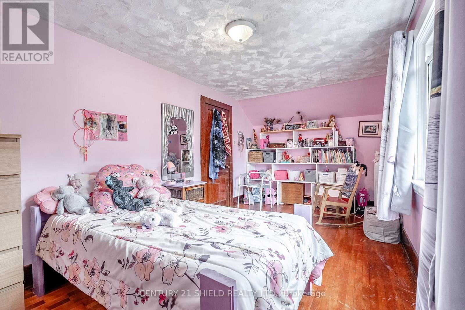 114 GLOUCESTER STREET NORTH Image 22