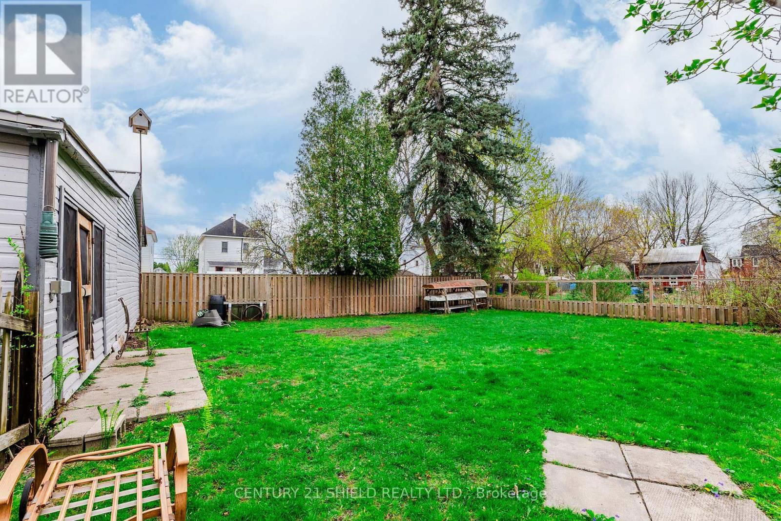 114 GLOUCESTER STREET NORTH Image 41