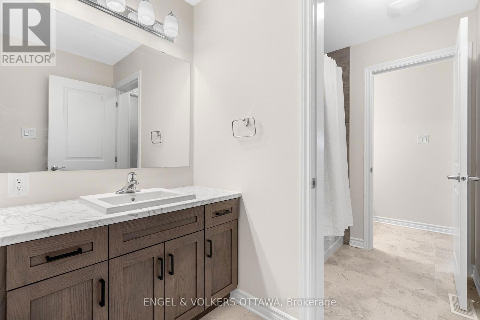 237 KINDERWOOD WAY Image 30