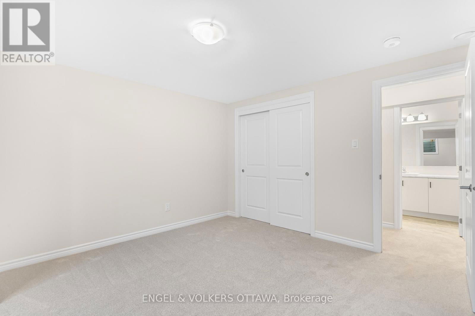 237 KINDERWOOD WAY Image 40