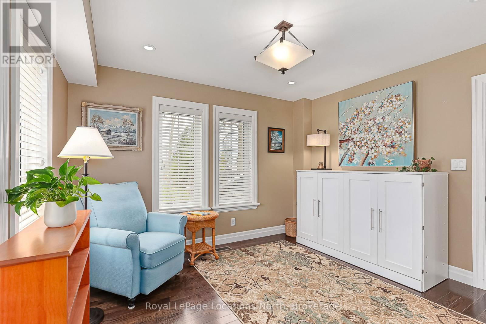 213 CAMPERDOWN ROAD Image 17