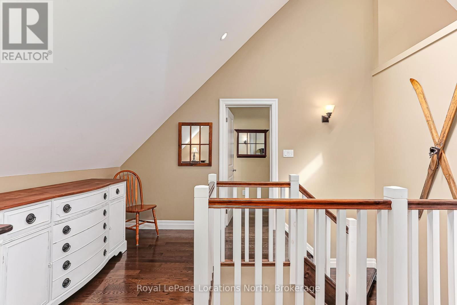 213 CAMPERDOWN ROAD Image 23