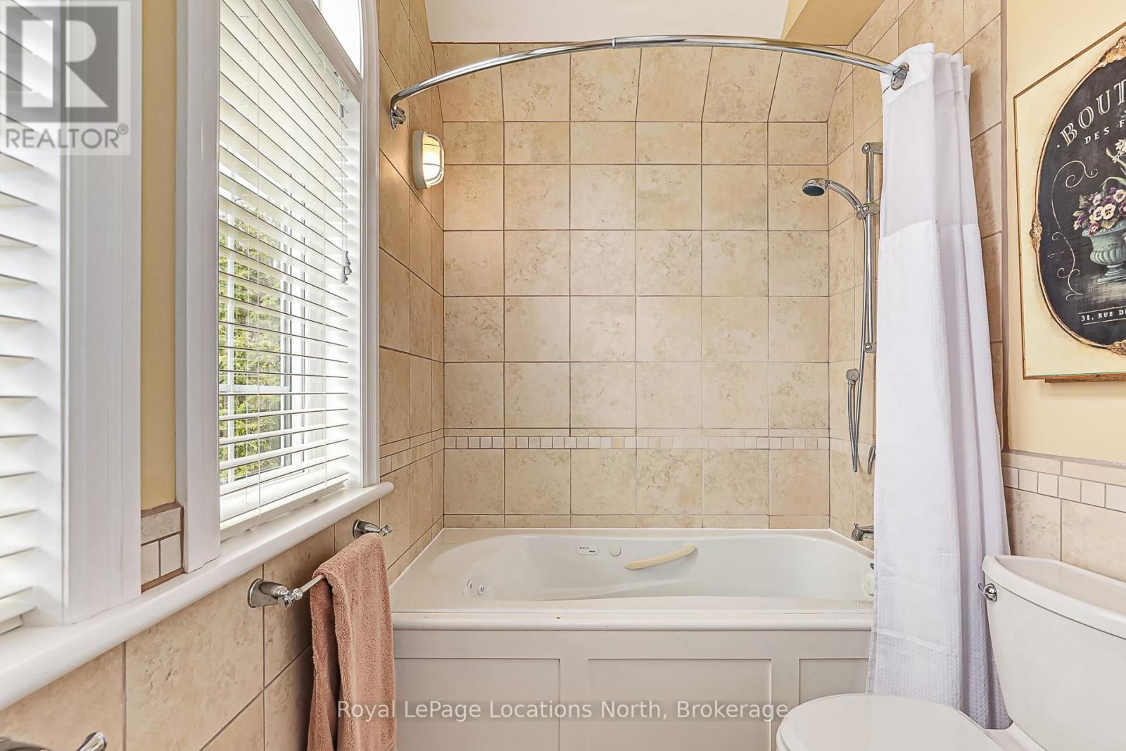 213 CAMPERDOWN ROAD Image 29