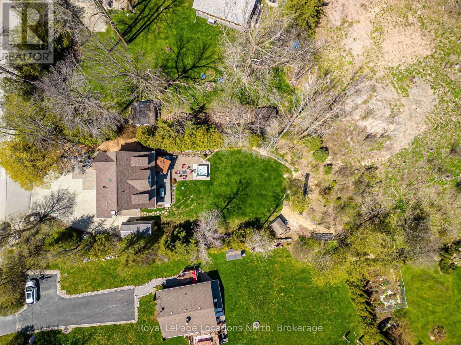 213 CAMPERDOWN ROAD Image 42