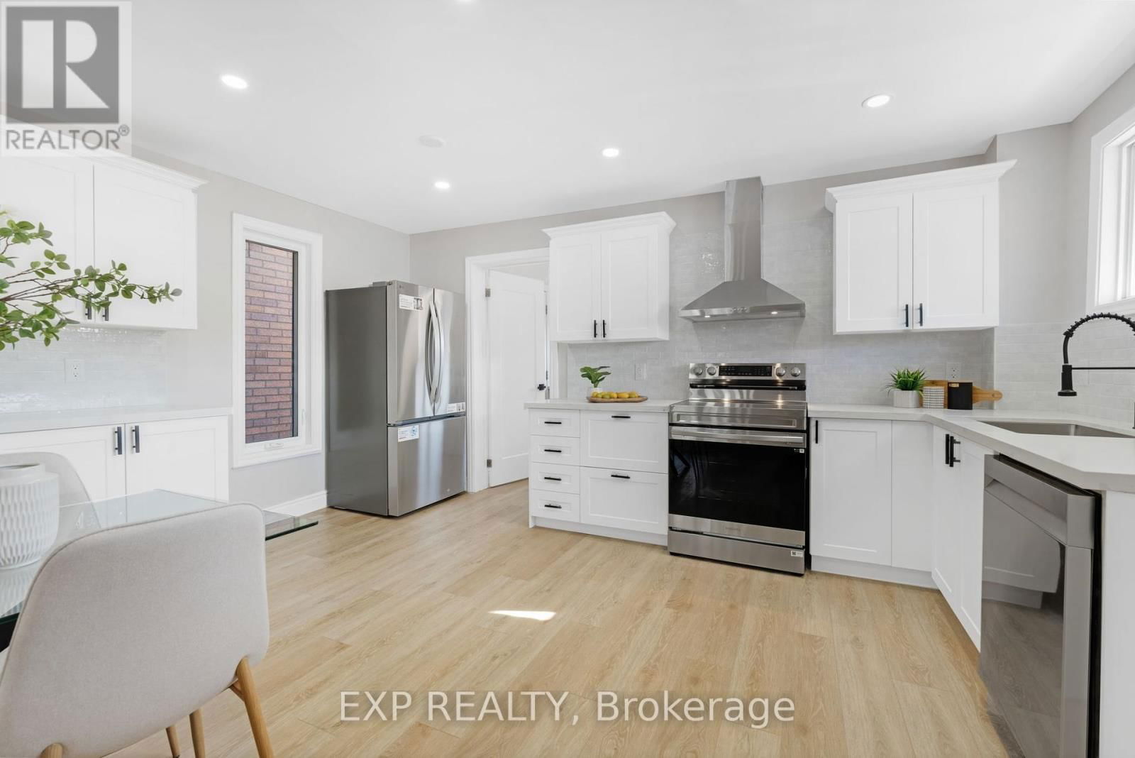 20 BRITANNIA AVENUE Image 17