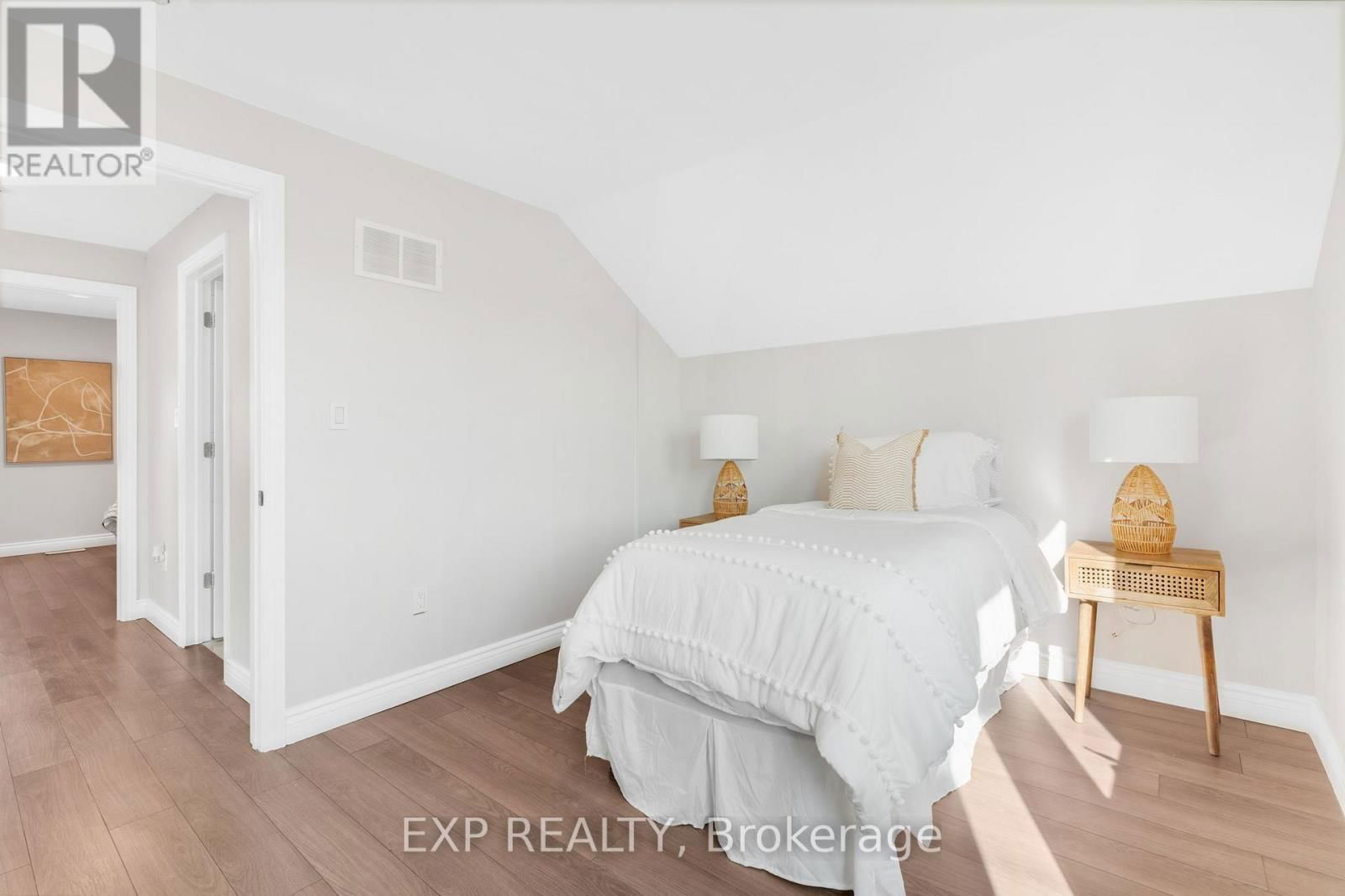 20 BRITANNIA AVENUE Image 32