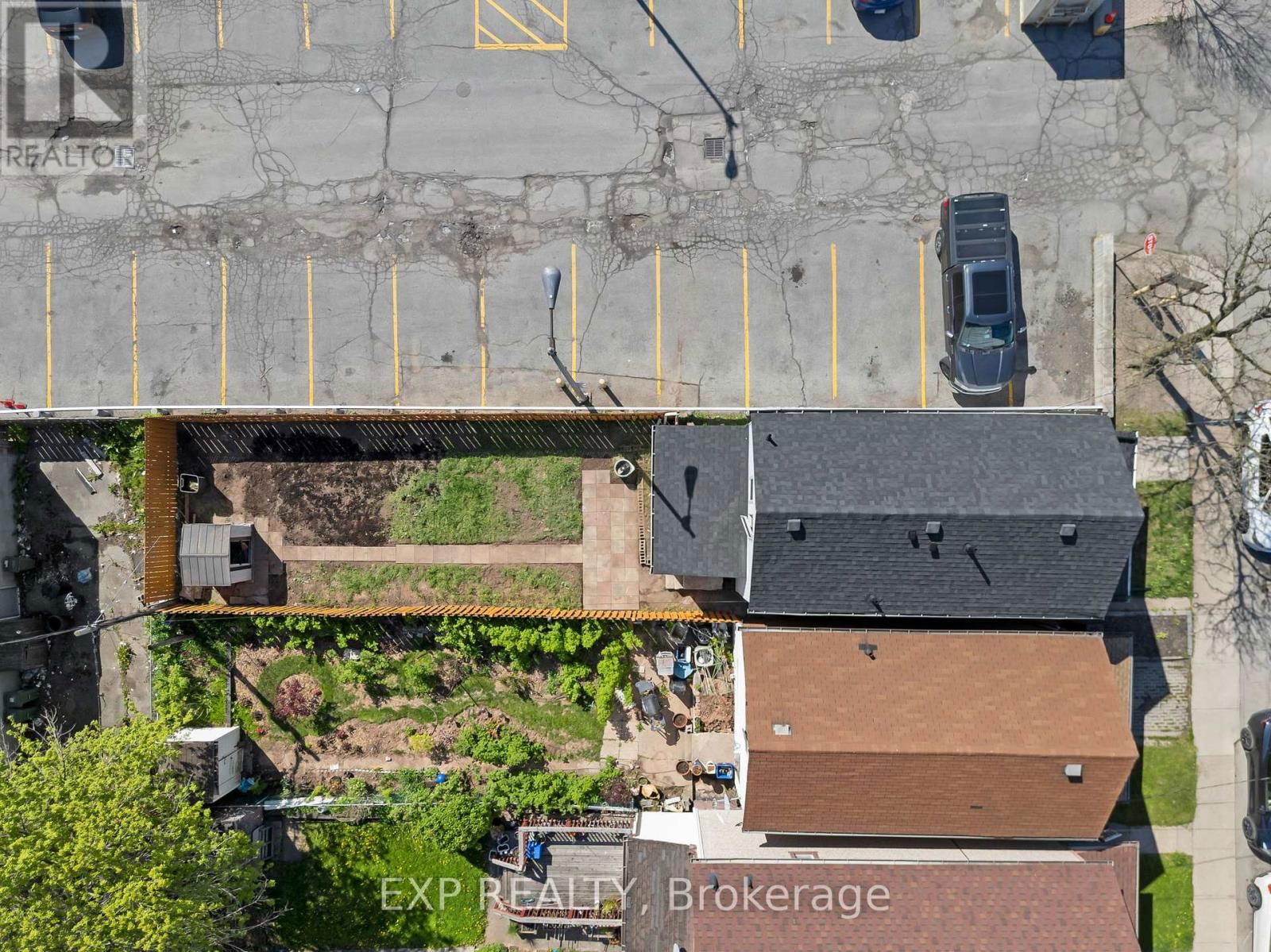 20 BRITANNIA AVENUE Image 42
