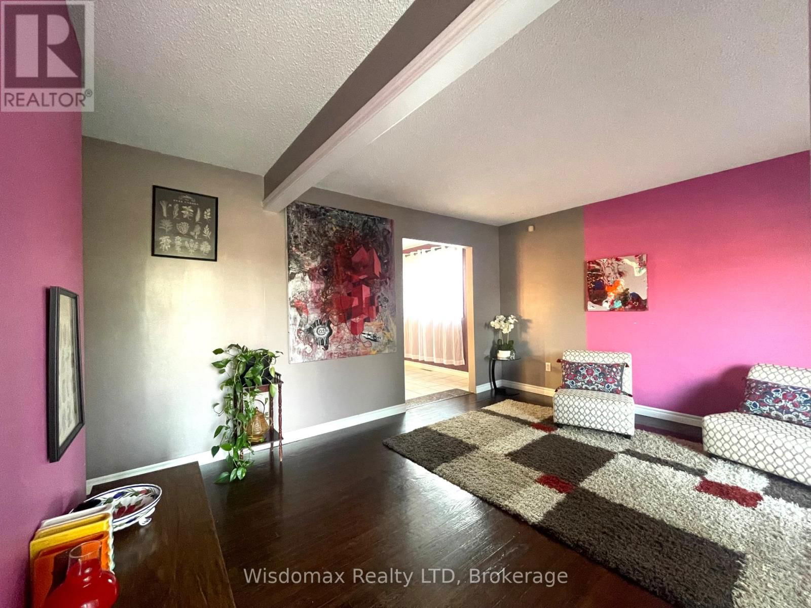 7 GREENMEADOW COURT Image 6