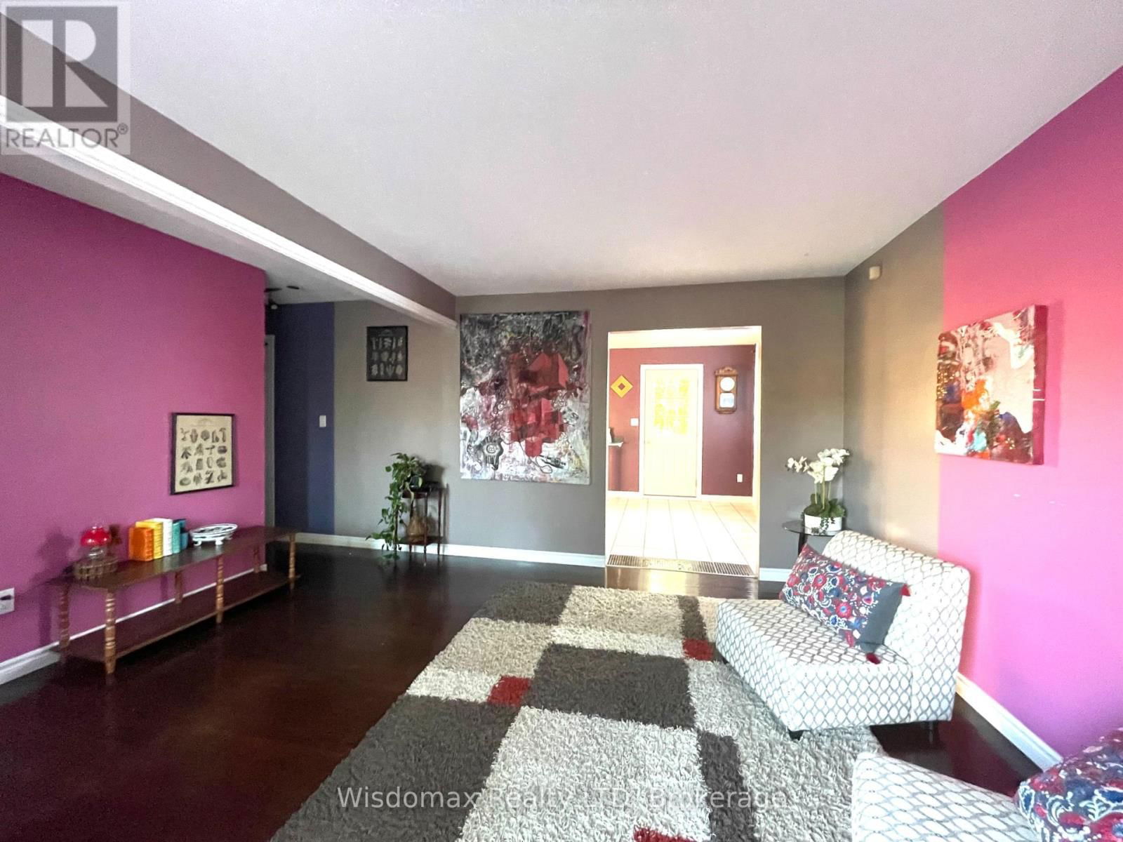 7 GREENMEADOW COURT Image 7