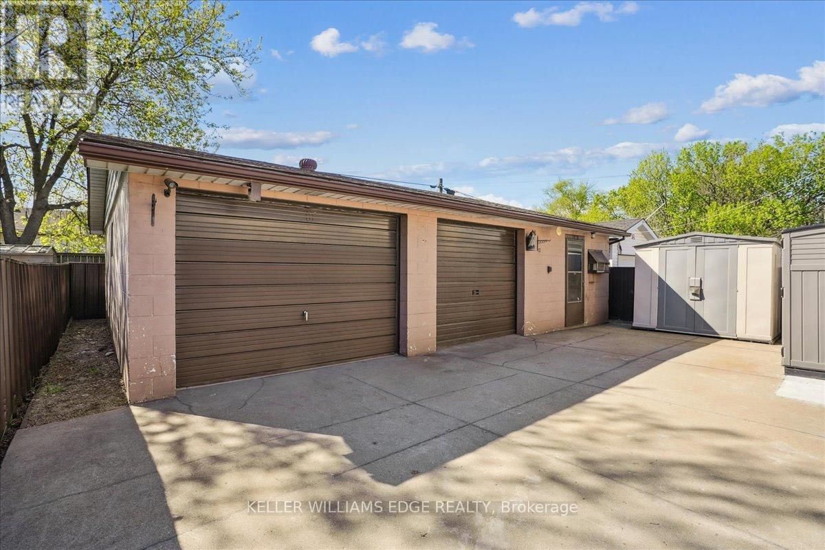 343 WEIR STREET NORTH Image 21