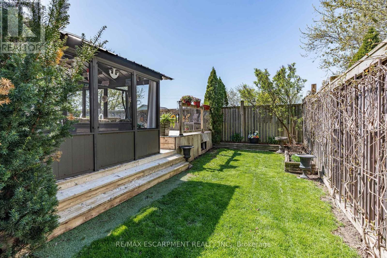 28 EDGECROFT CRESCENT Image 34