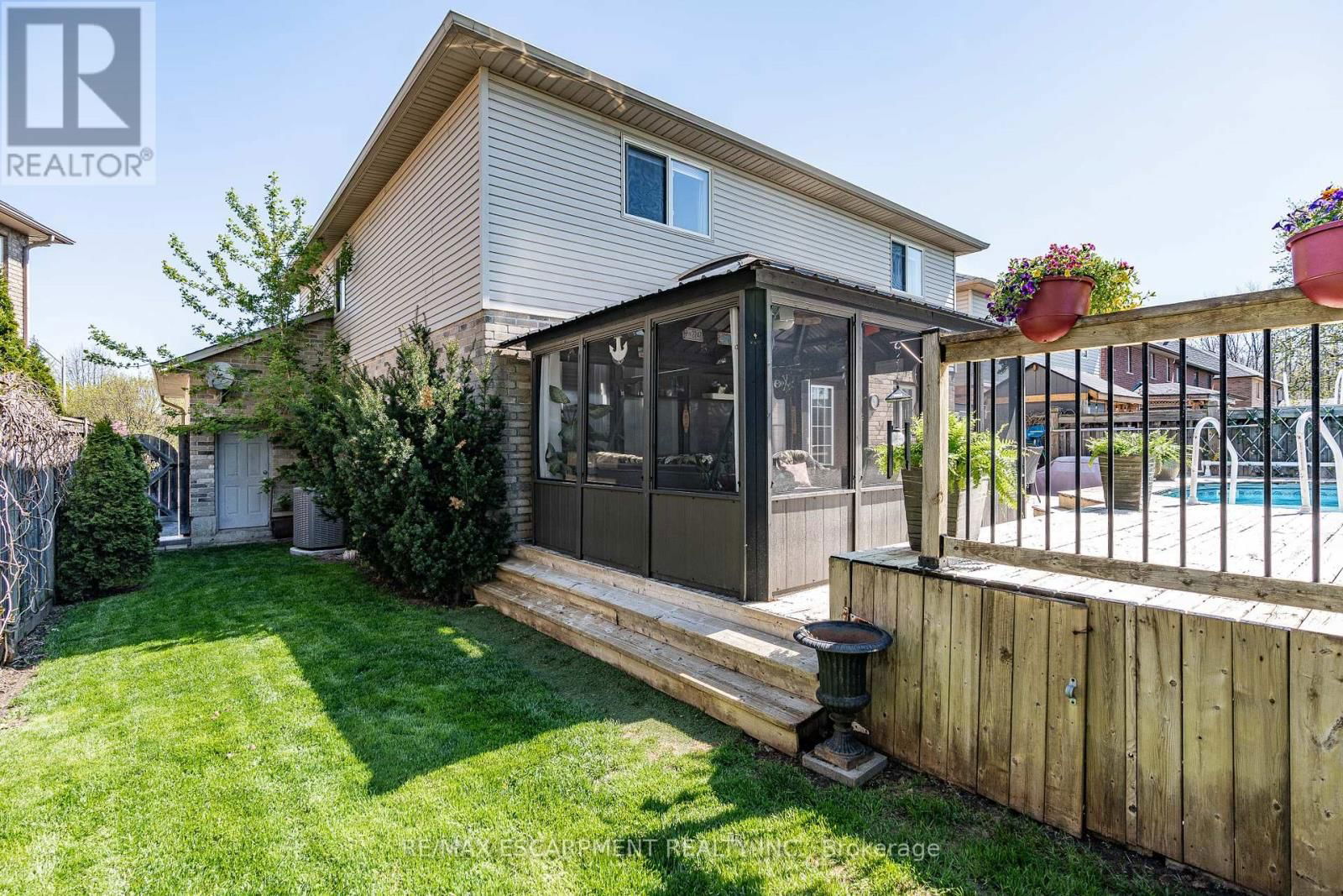28 EDGECROFT CRESCENT Image 35