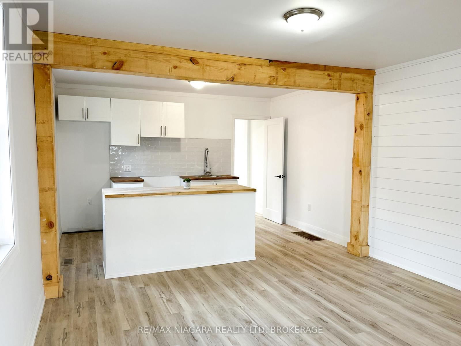 233 PELHAM ROAD Image 13