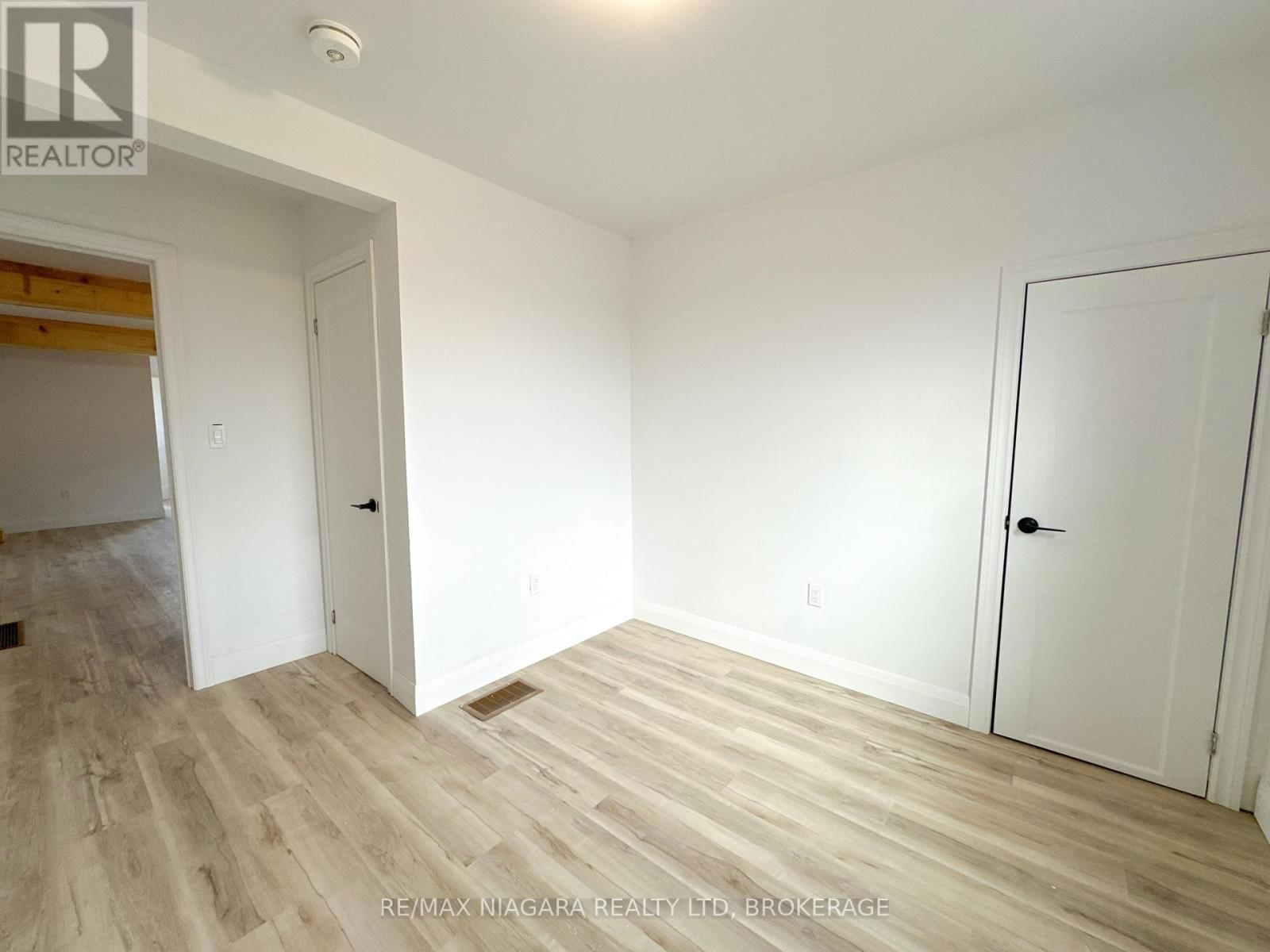 233 PELHAM ROAD Image 16