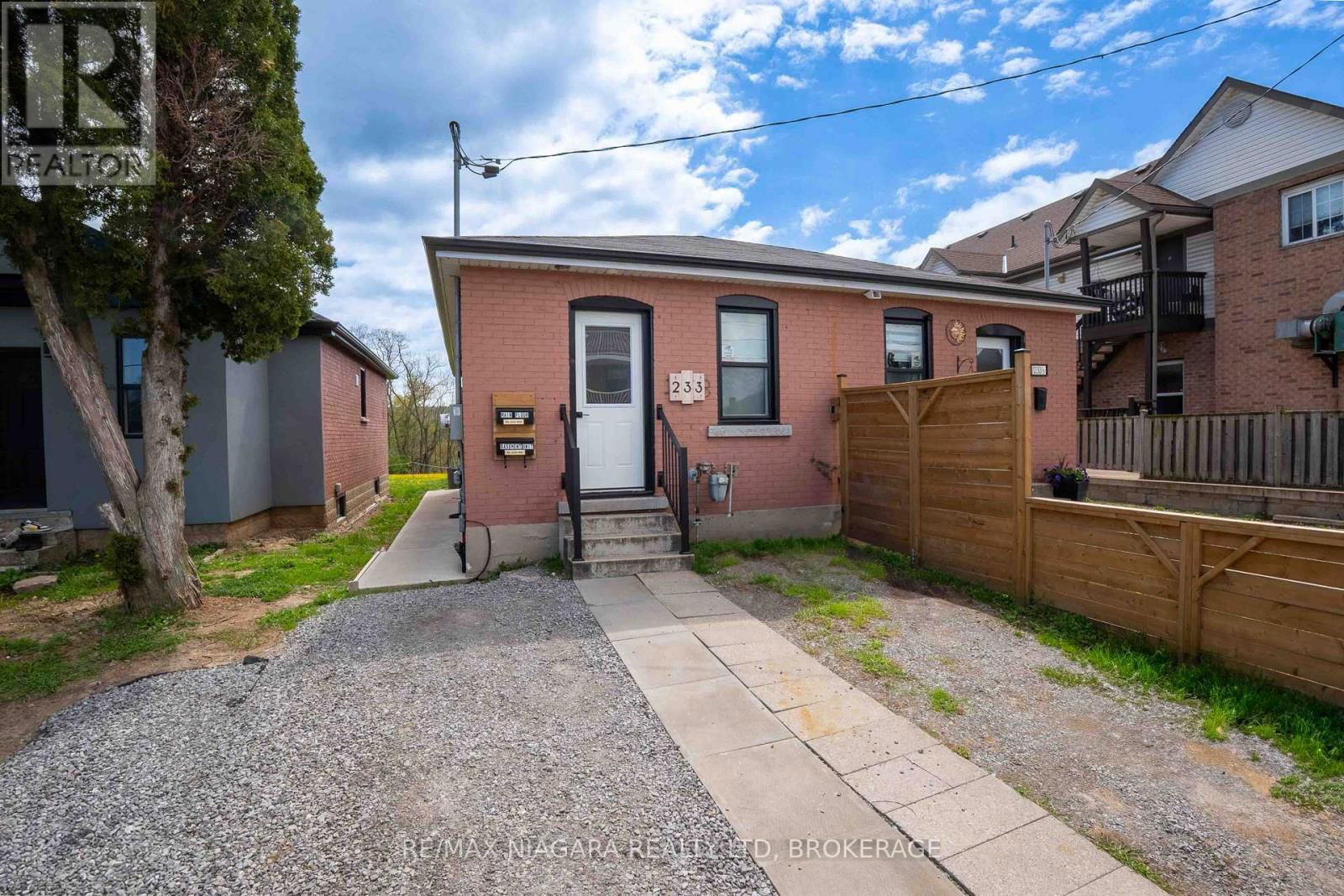 233 PELHAM ROAD Image 2
