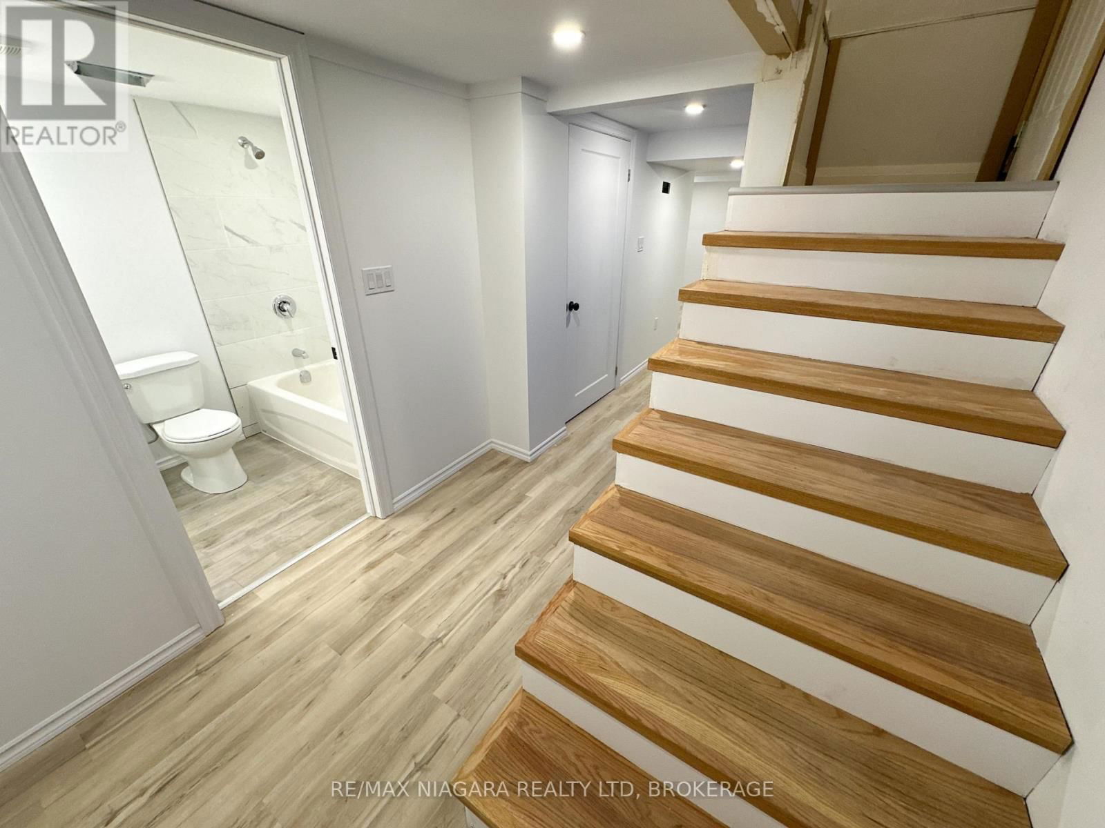 233 PELHAM ROAD Image 27