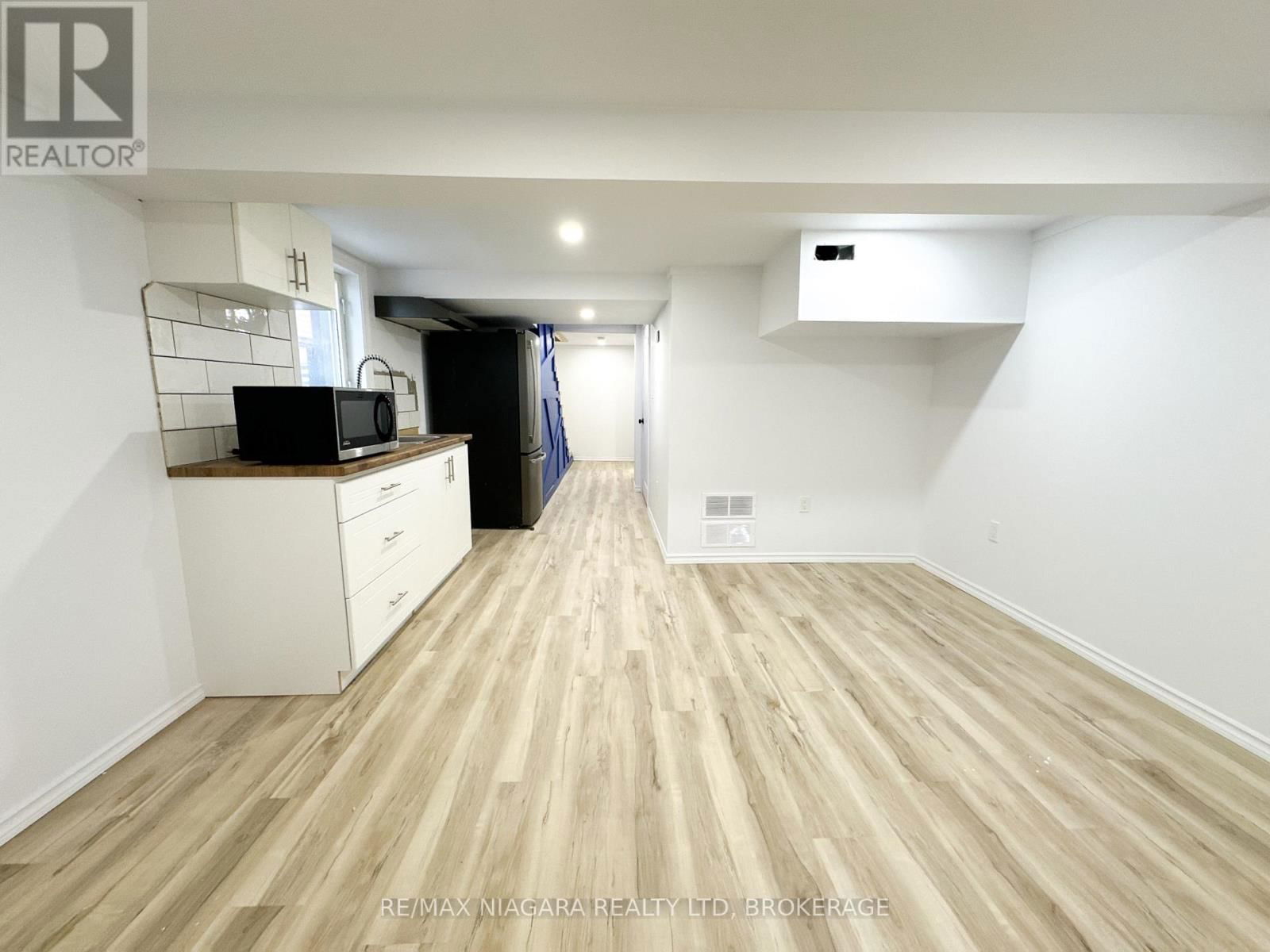 233 PELHAM ROAD Image 29
