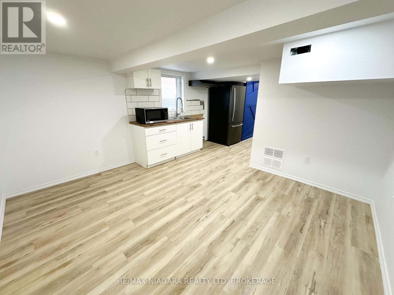 233 PELHAM ROAD Image 31