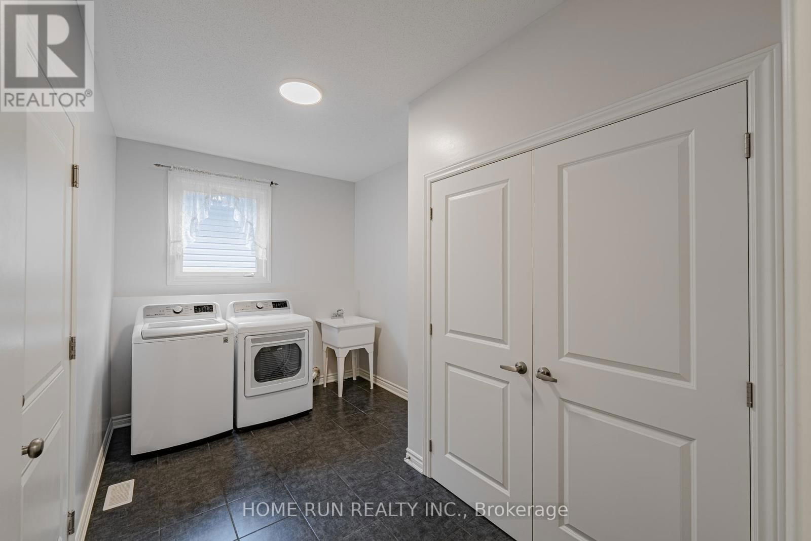 527 ALBERT BOYD PRIVATE Image 30