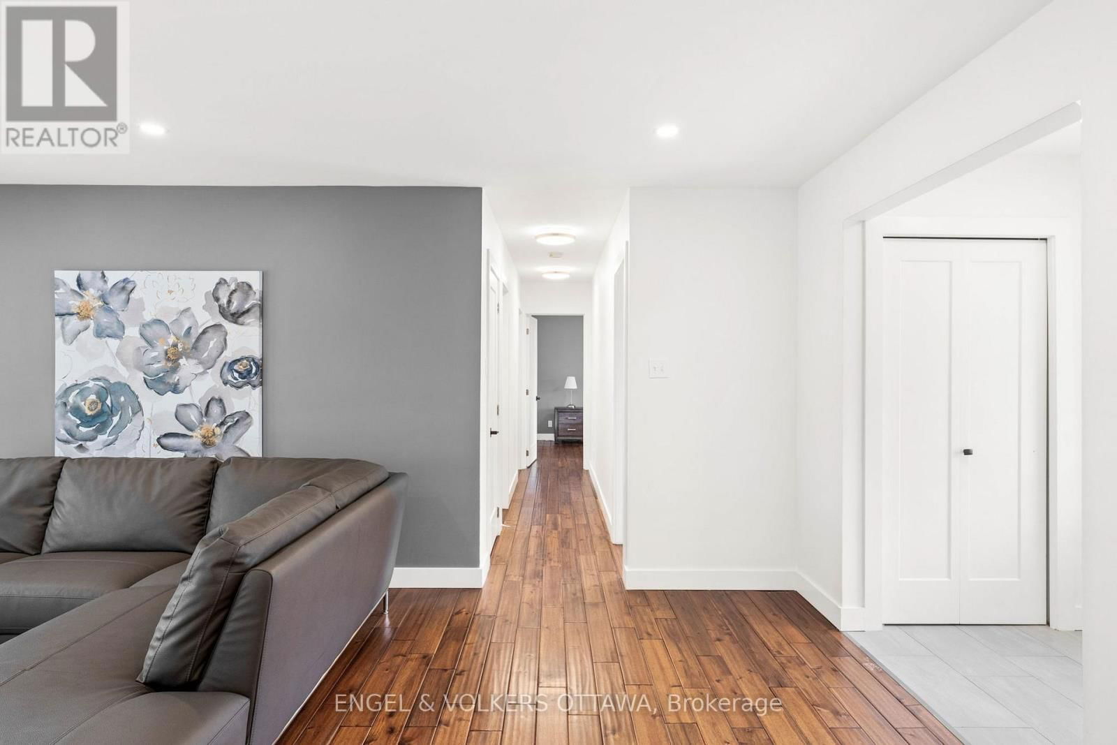 70 VARLEY DRIVE Image 19