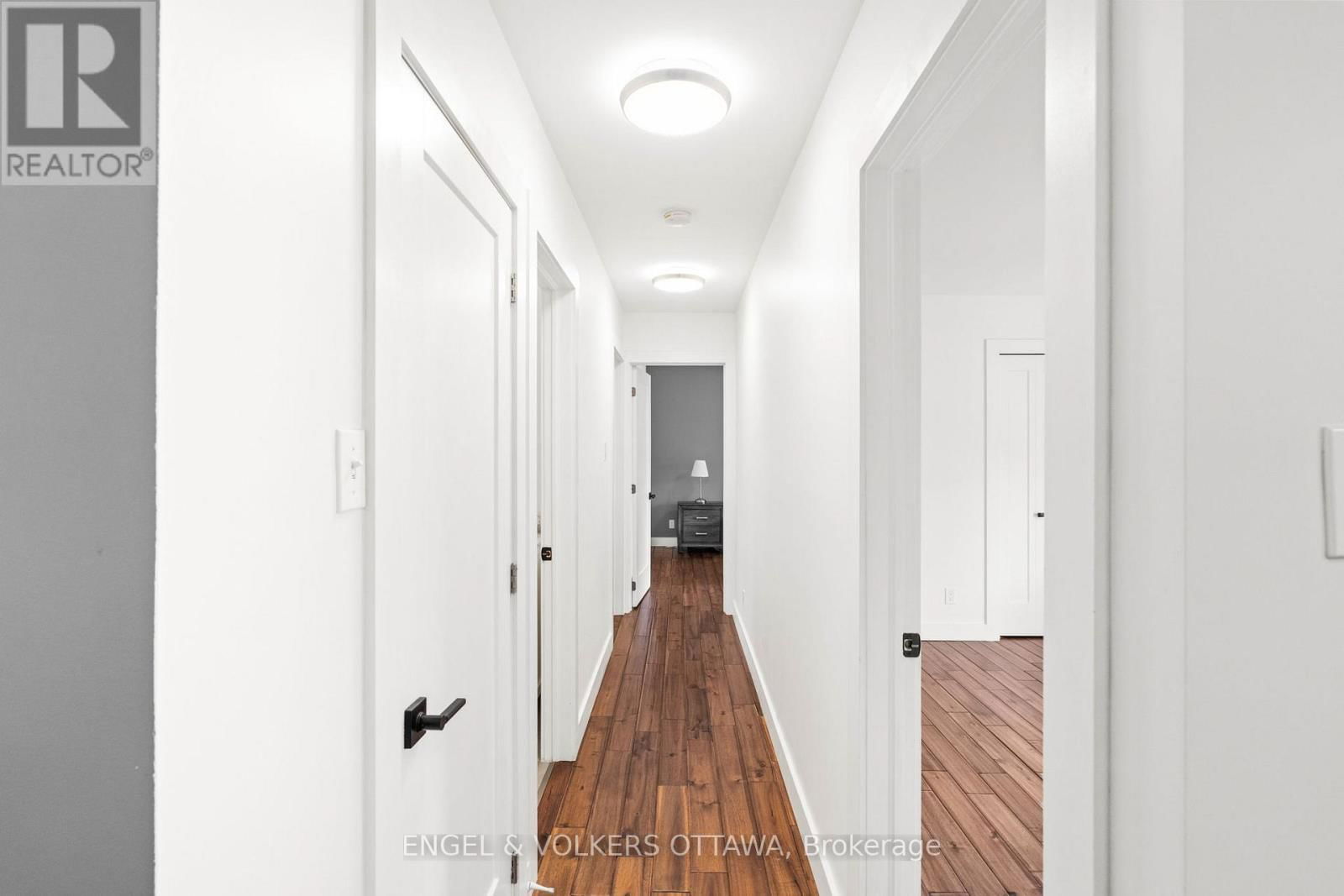 70 VARLEY DRIVE Image 20
