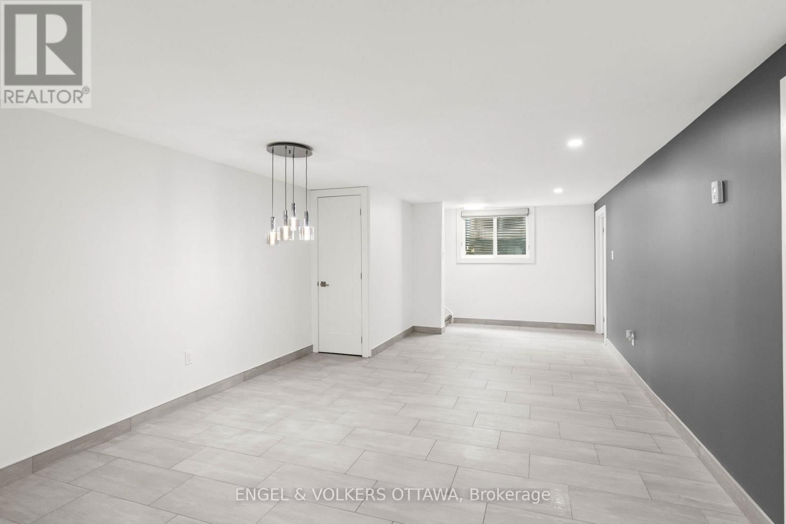 70 VARLEY DRIVE Image 34