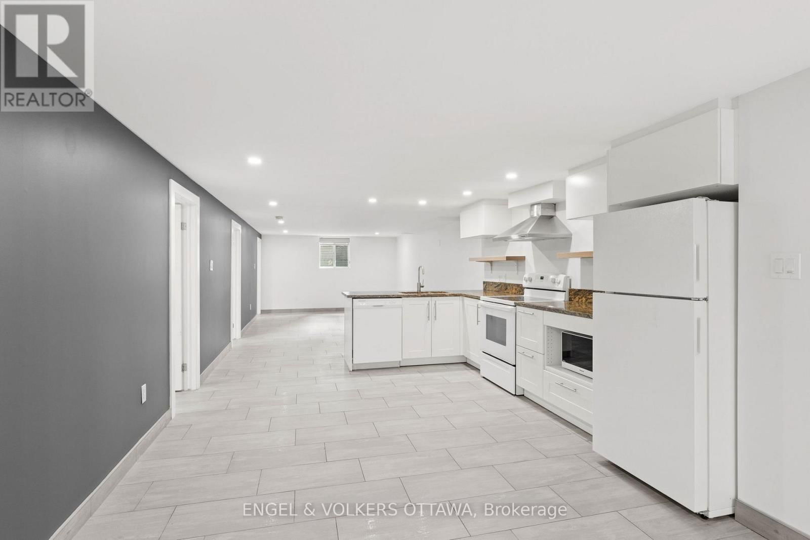 70 VARLEY DRIVE Image 35