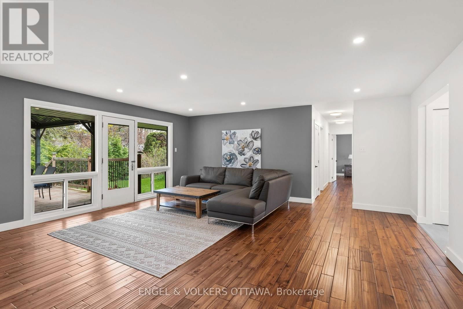 70 VARLEY DRIVE Image 6