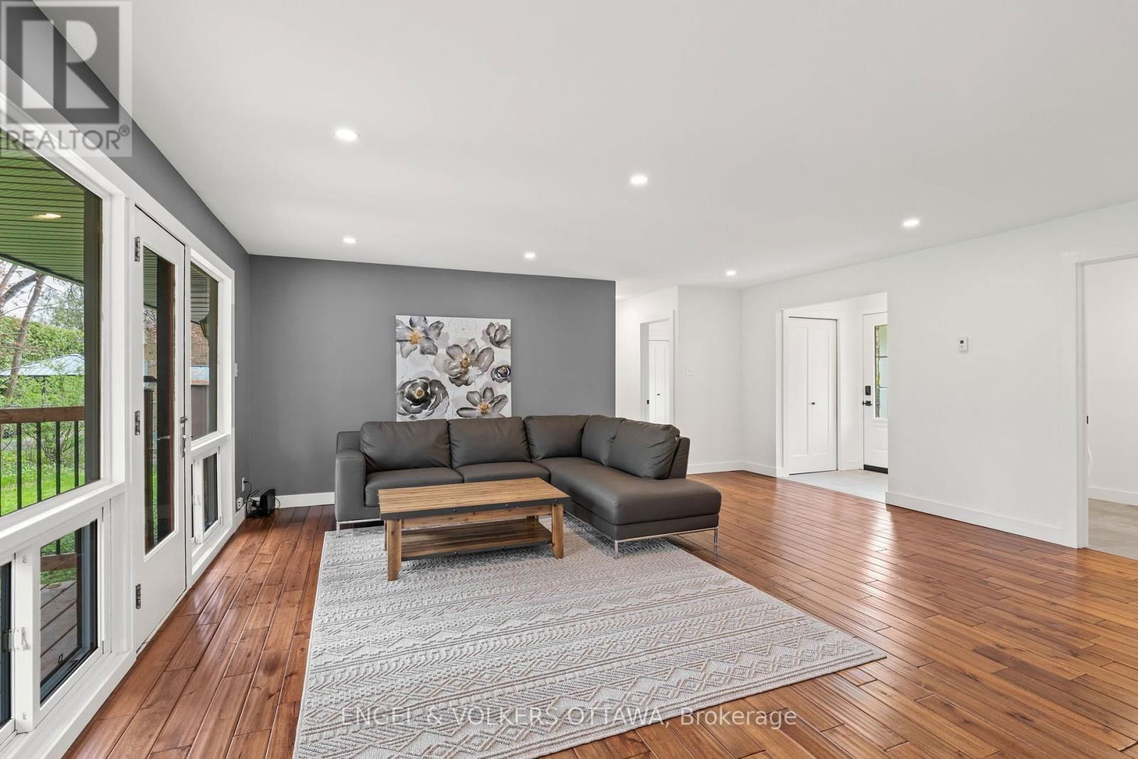 70 VARLEY DRIVE Image 7