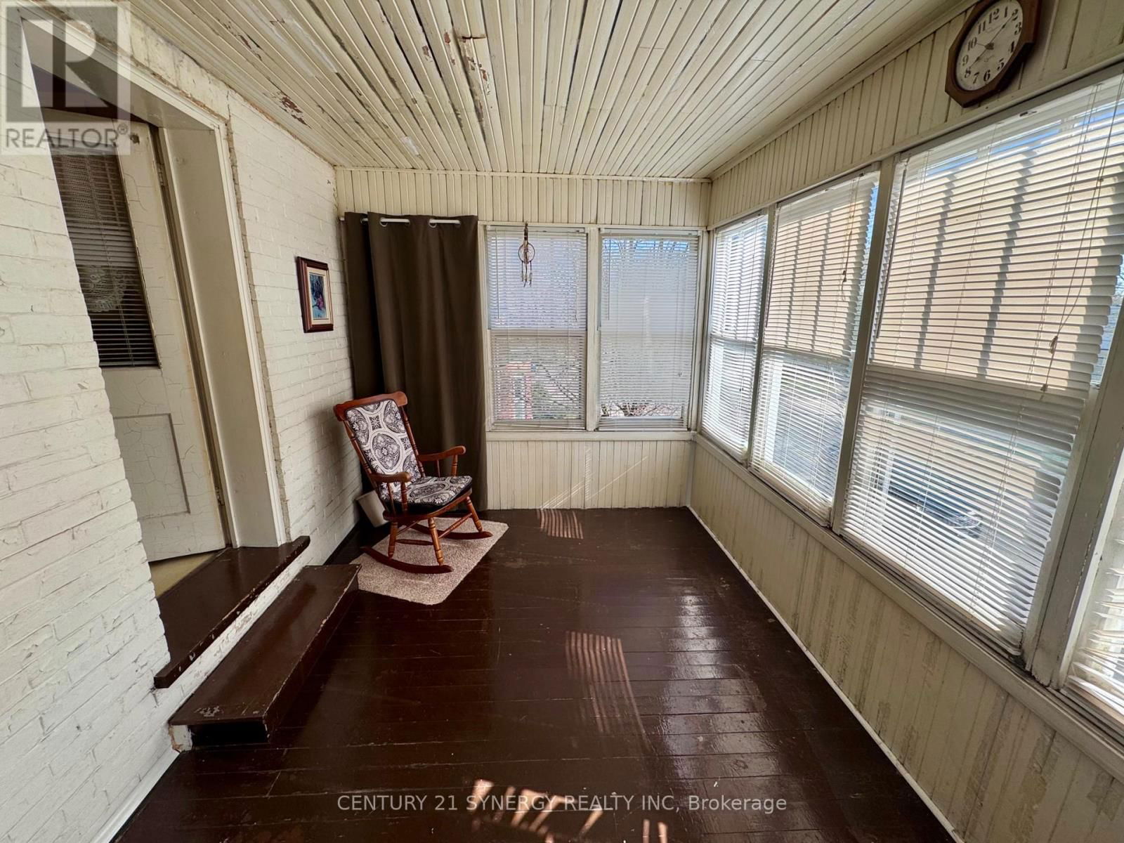86 BROCKVILLE STREET Image 15