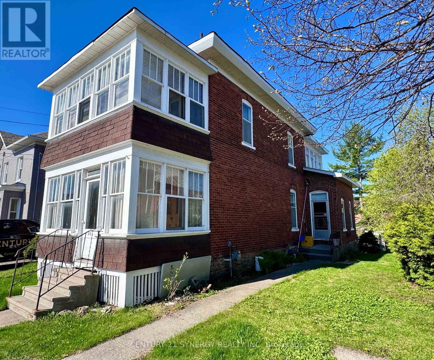 86 BROCKVILLE STREET Image 4