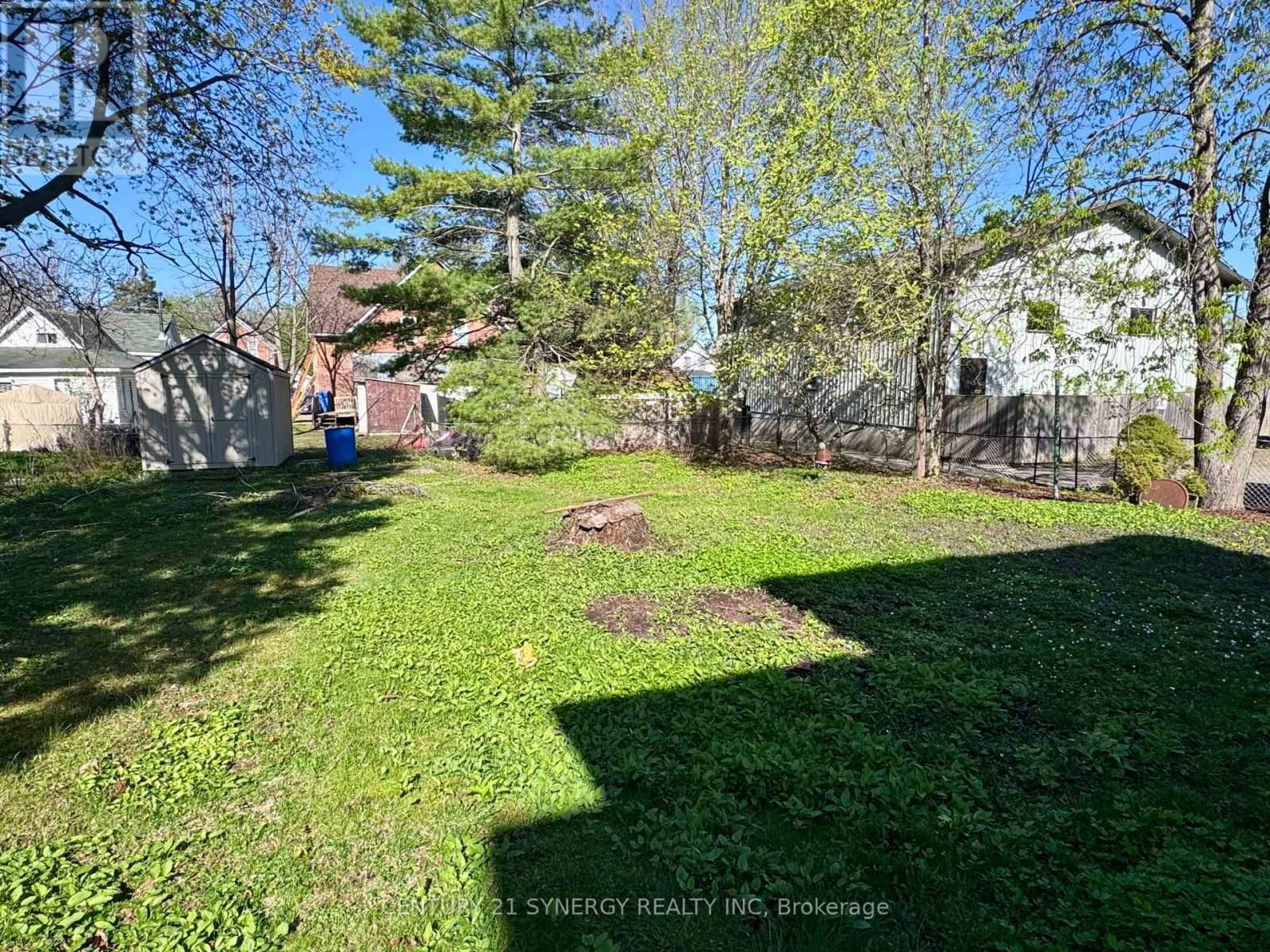 86 BROCKVILLE STREET Image 8
