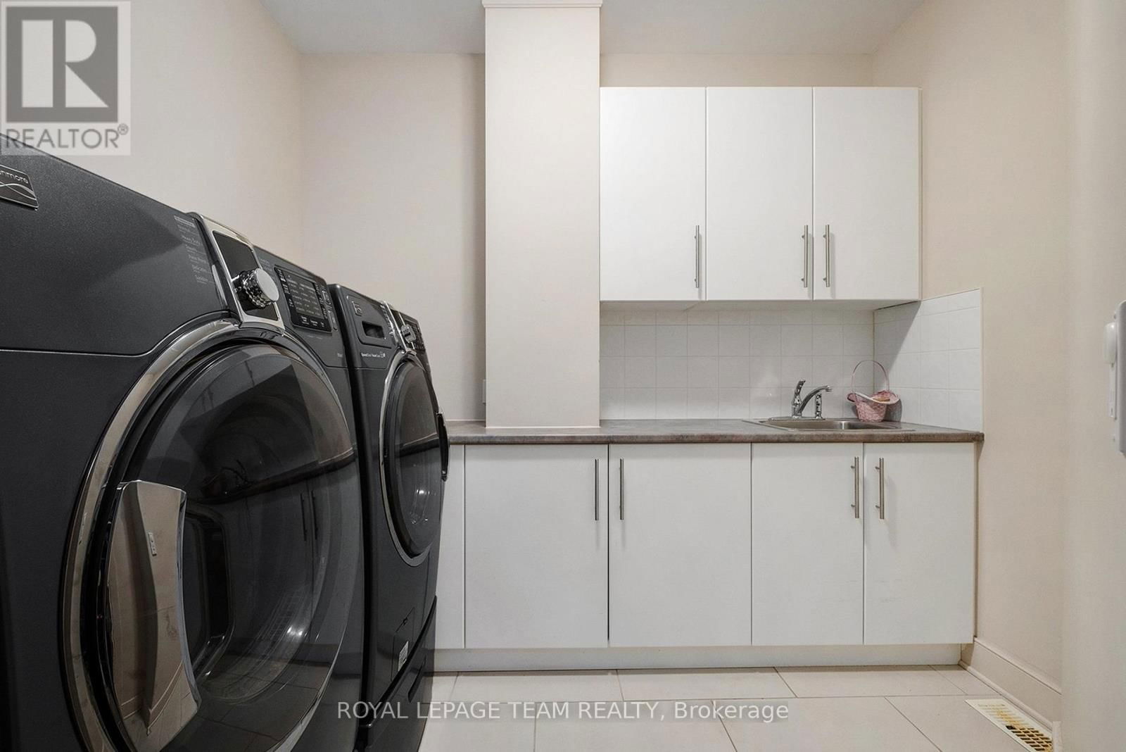 5386 MANSEL CRESCENT Image 33