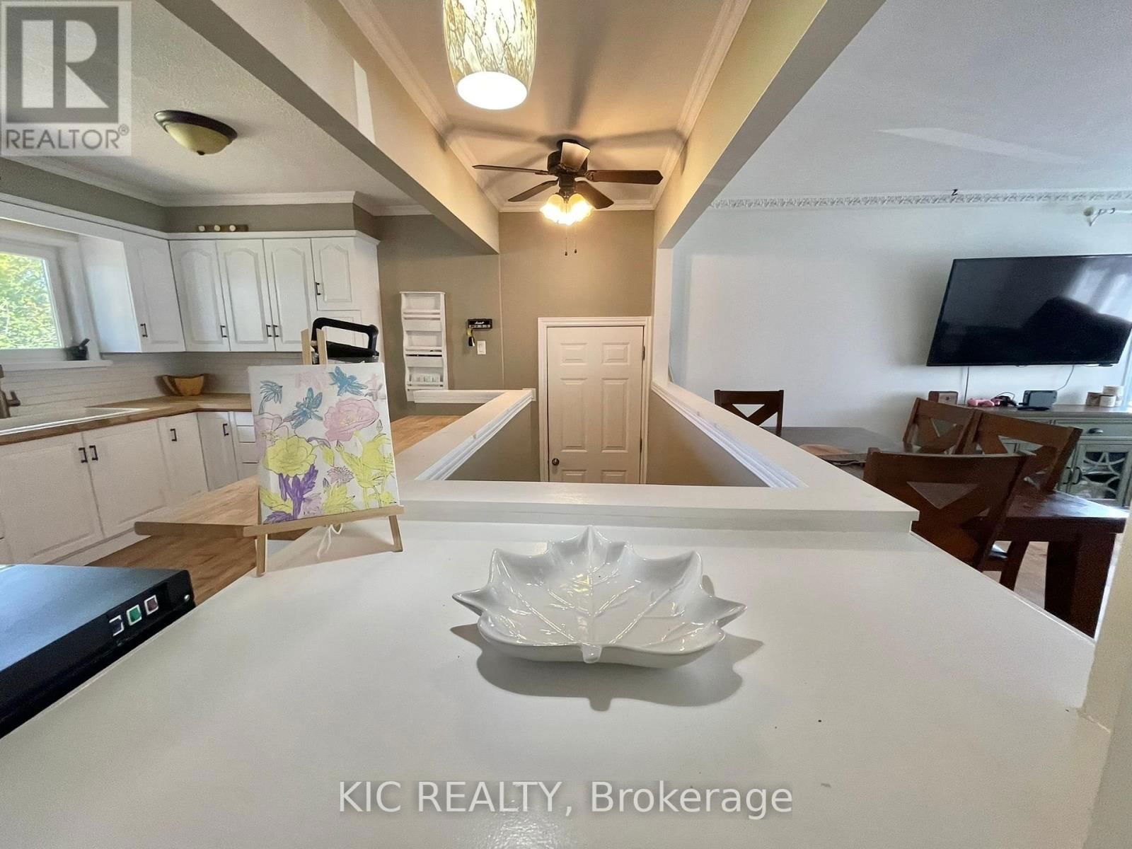 11 MCLEAN AVENUE Image 11