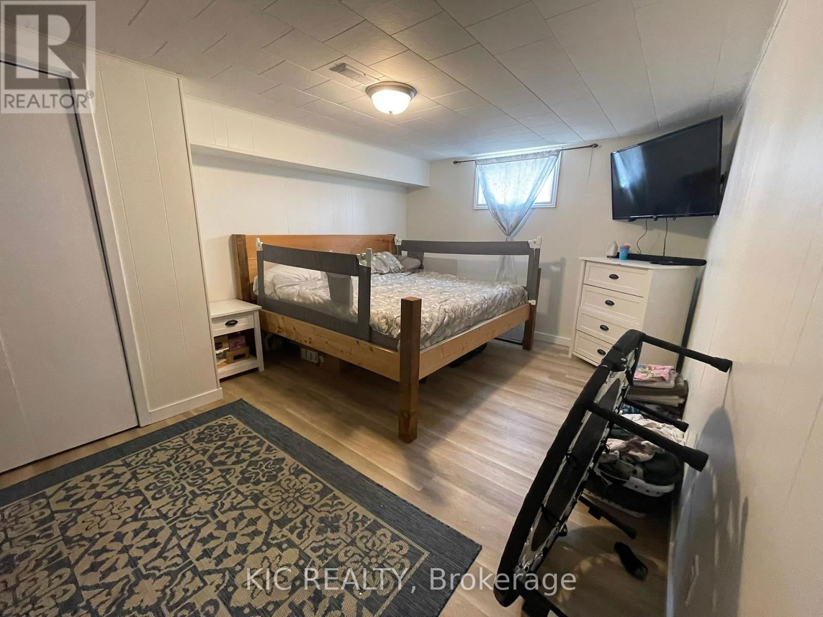 11 MCLEAN AVENUE Image 24