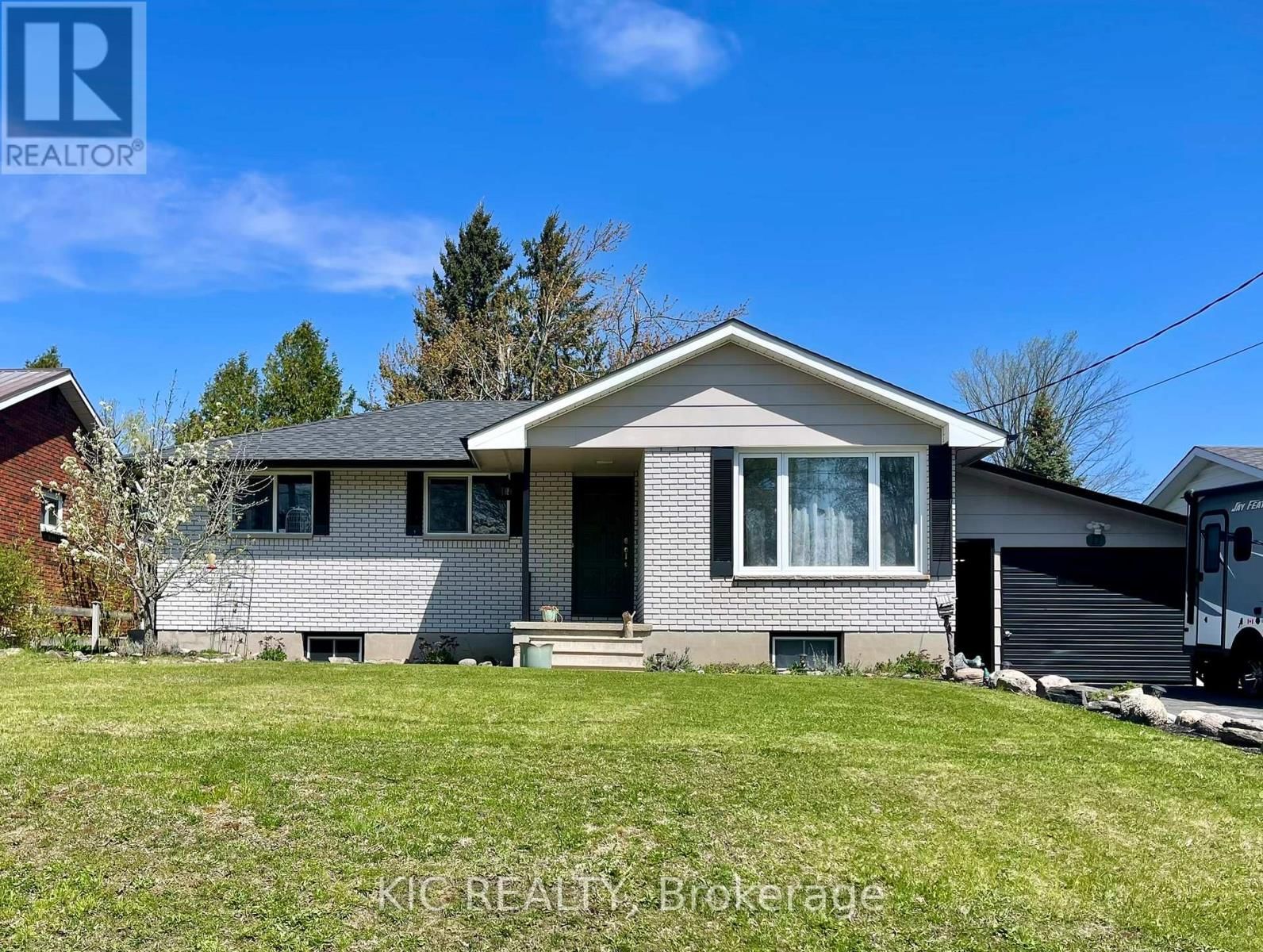 11 MCLEAN AVENUE Image 3