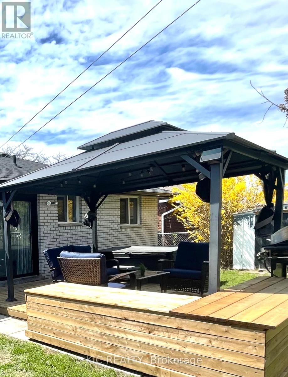 11 MCLEAN AVENUE Image 34