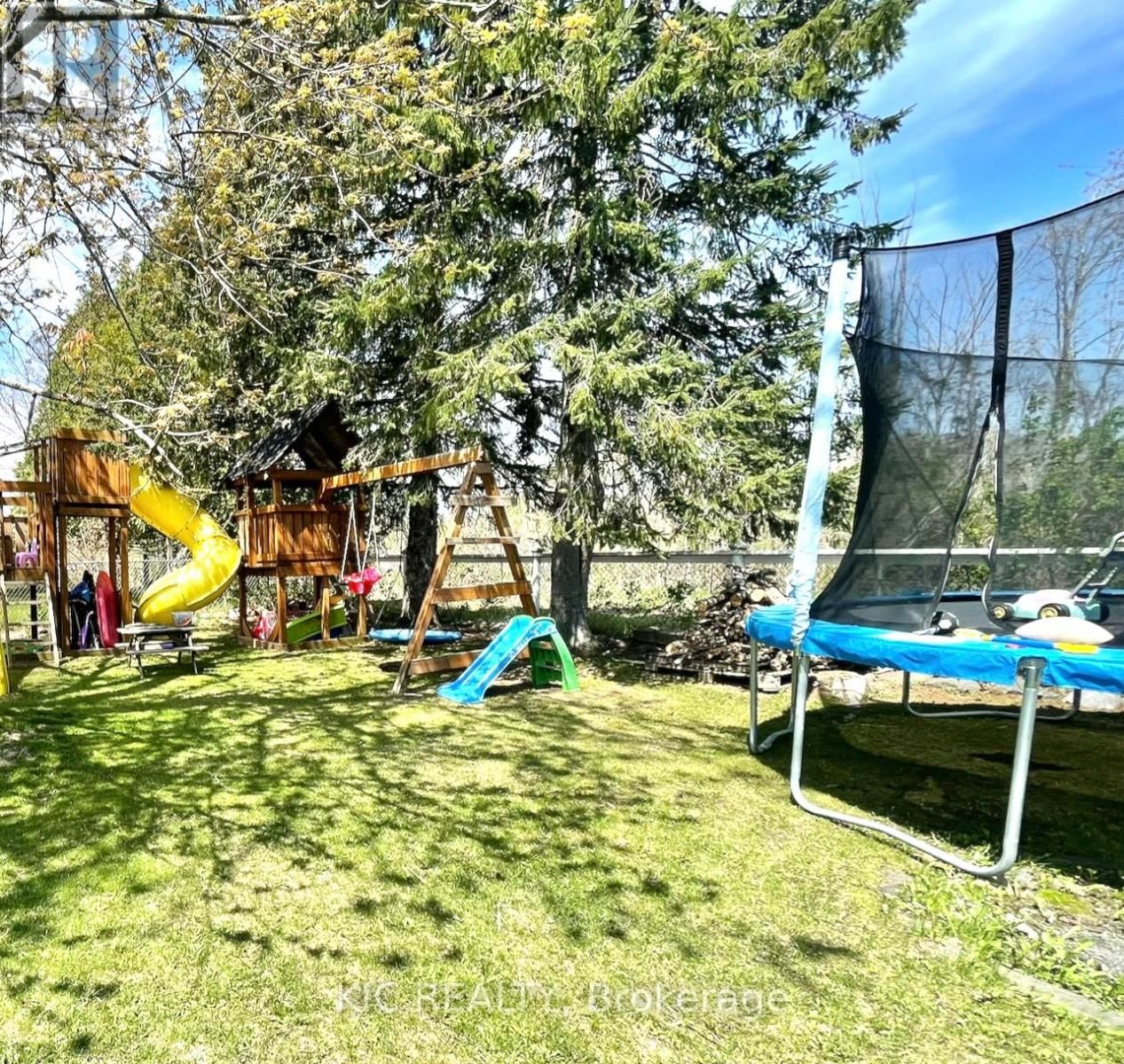 11 MCLEAN AVENUE Image 36