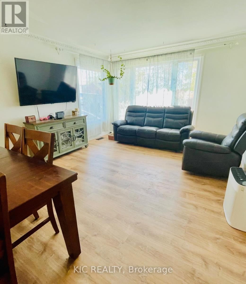 11 MCLEAN AVENUE Image 38