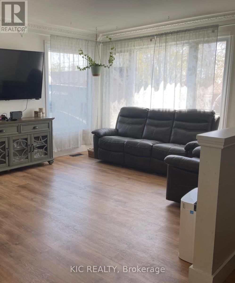 11 MCLEAN AVENUE Image 39