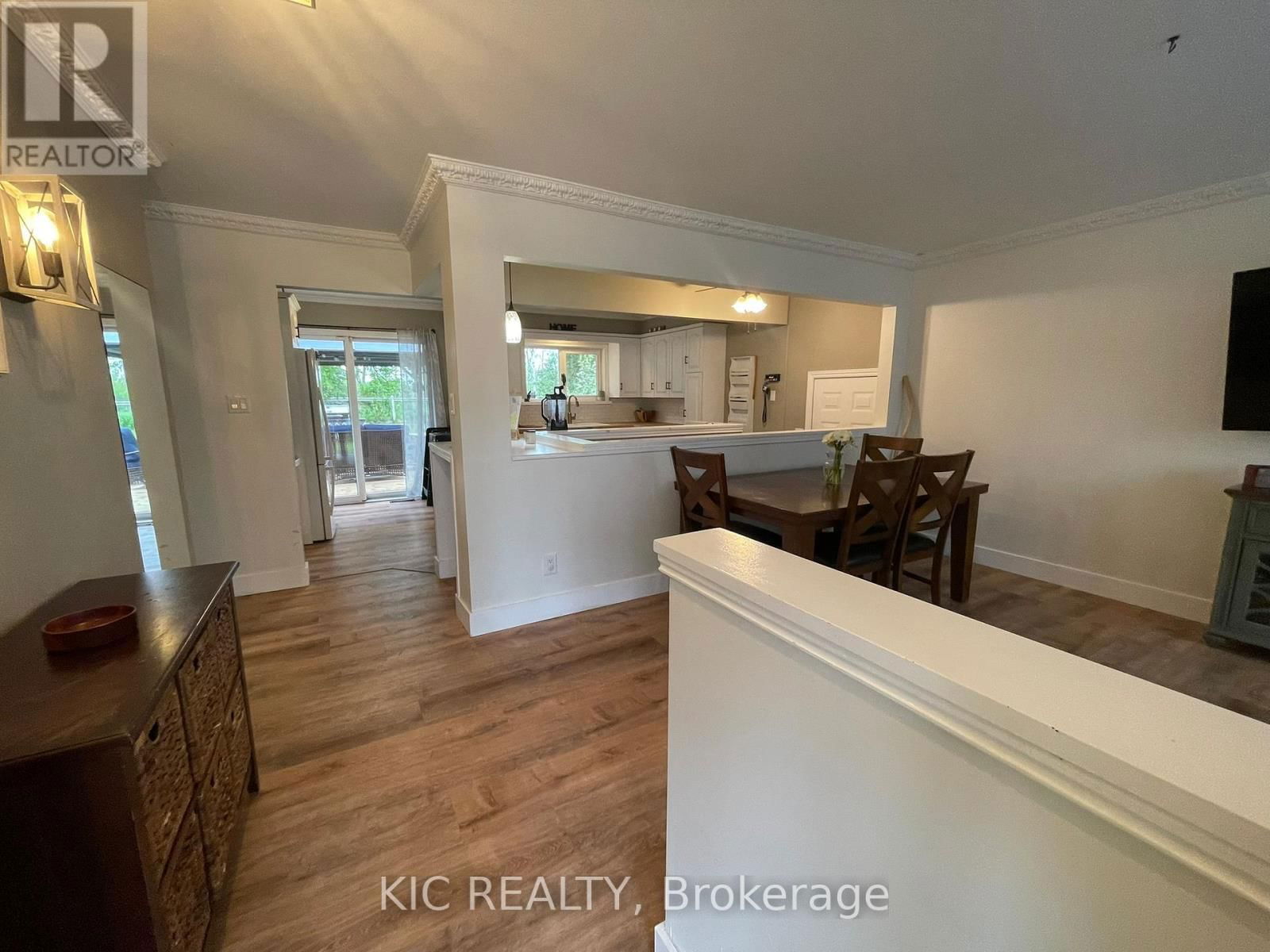 11 MCLEAN AVENUE Image 42
