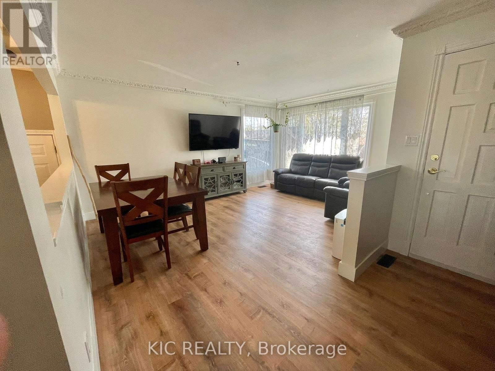 11 MCLEAN AVENUE Image 5