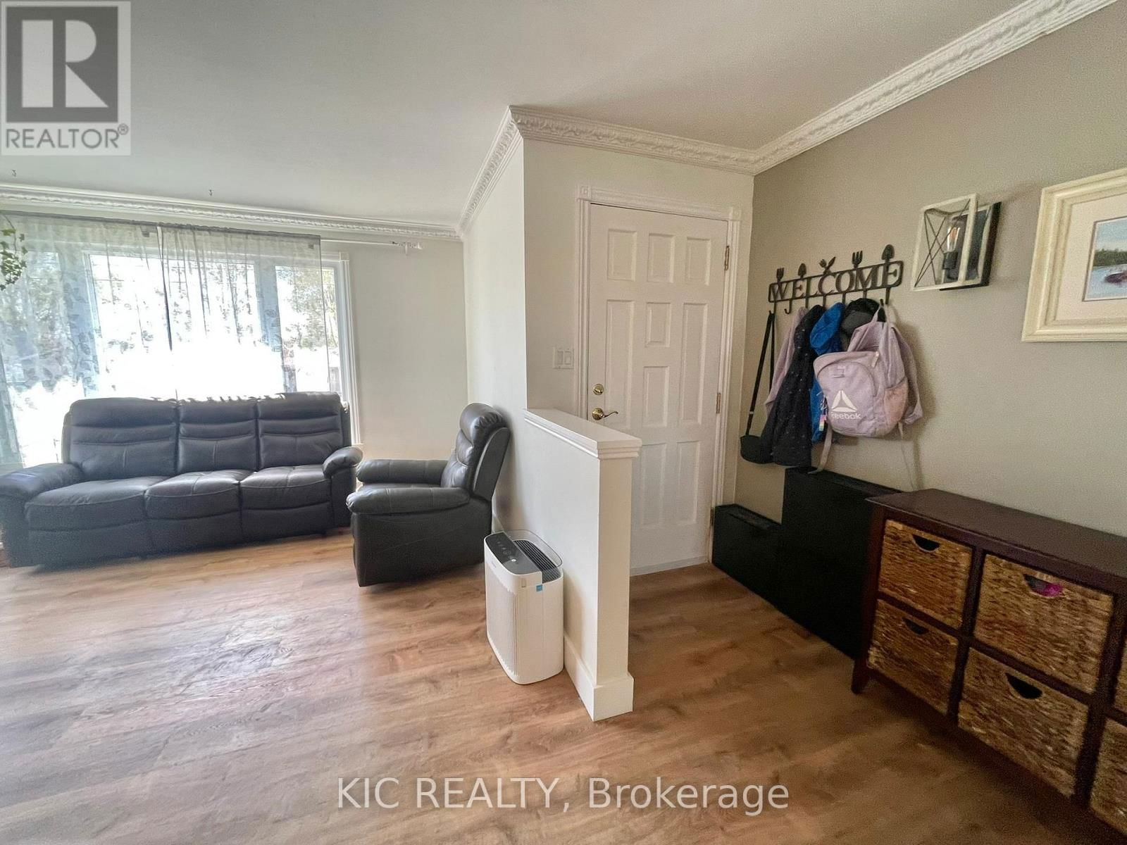 11 MCLEAN AVENUE Image 6