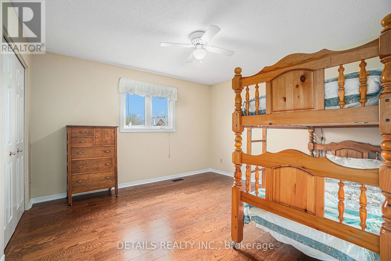 221 MACDOUGALL STREET Image 15